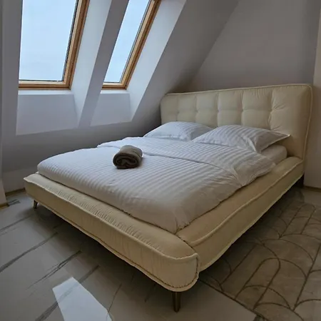 Cinema Galaxy 公寓 斯武普斯克