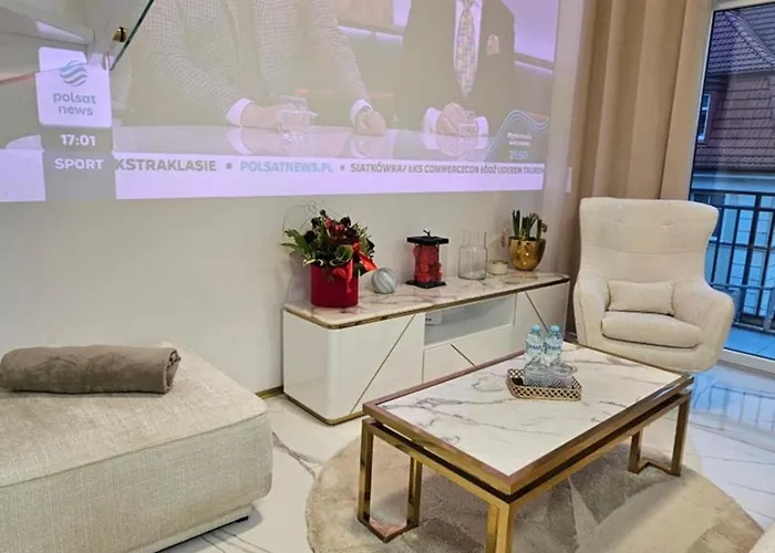 Cinema Galaxy 公寓 *